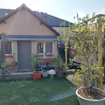Maison Champetre Deville-les-Rouen Exteriör bild